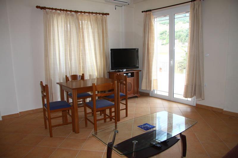 Santafemia Apartment Agia Efimia Ngoại thất bức ảnh